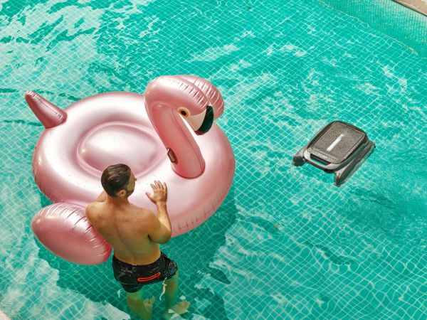 GFK-Wasserbecken Pflege