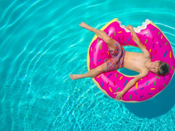 Die Besonderheiten der GFK Schwimmbecken von Haslbeck