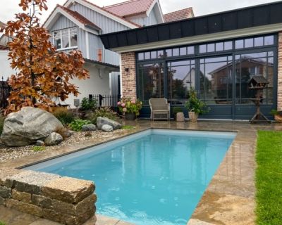 GFK Pool Erfahrungen: Kundenreferenzen und Wasserbecken von Haslbeck